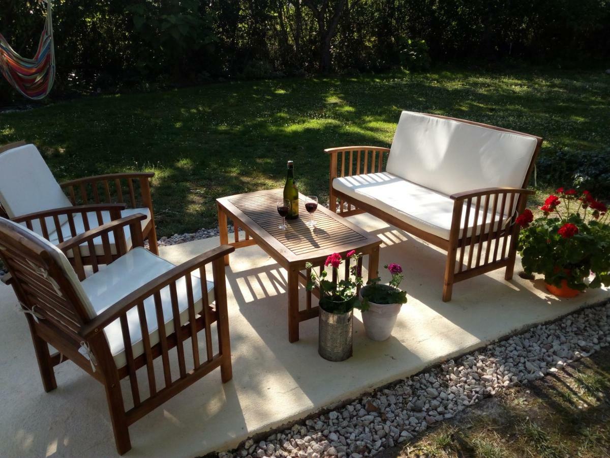 Bed and Breakfast Le Fagnard Chalais  Экстерьер фото