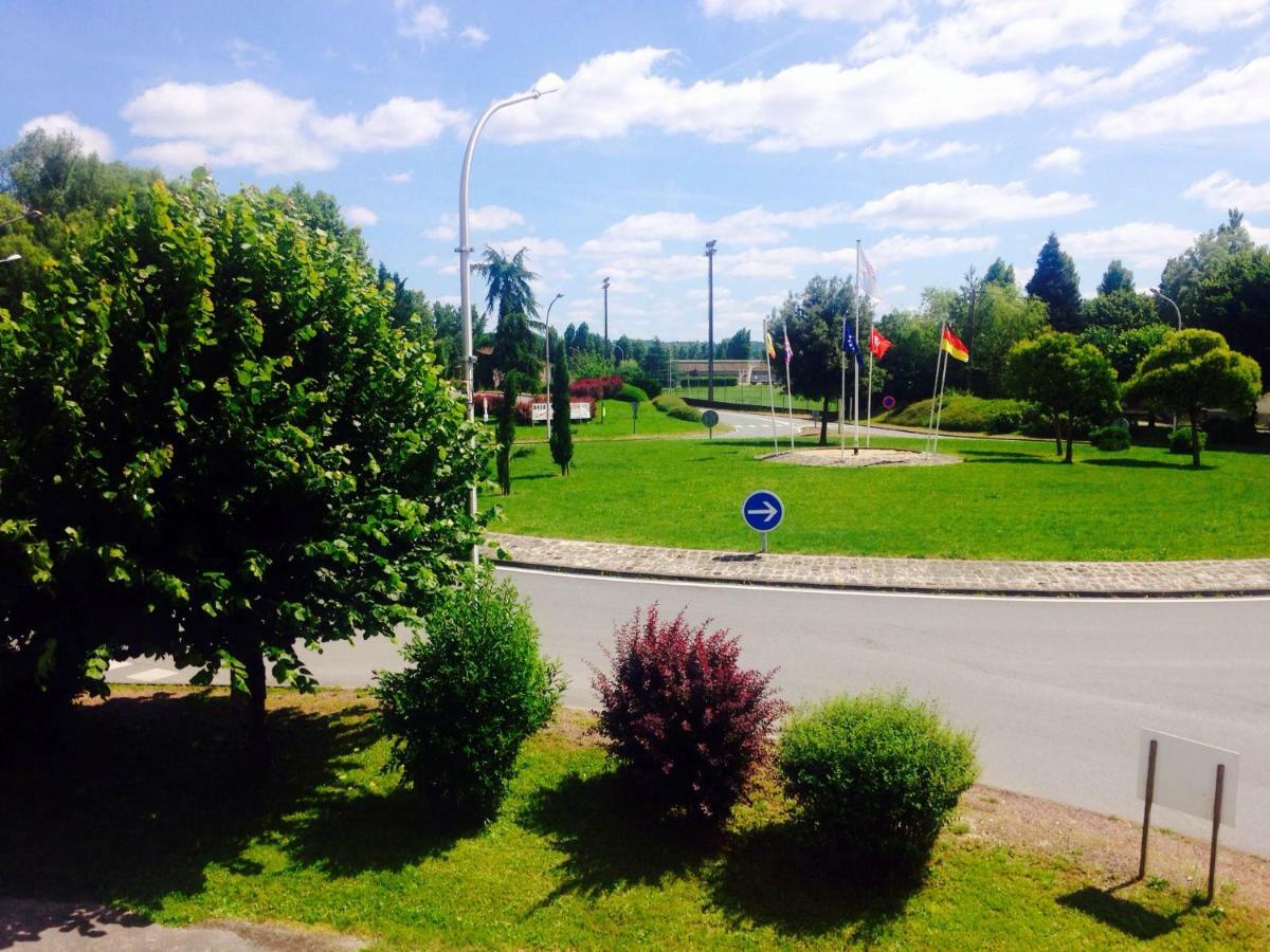 Bed and Breakfast Le Fagnard Chalais  Экстерьер фото