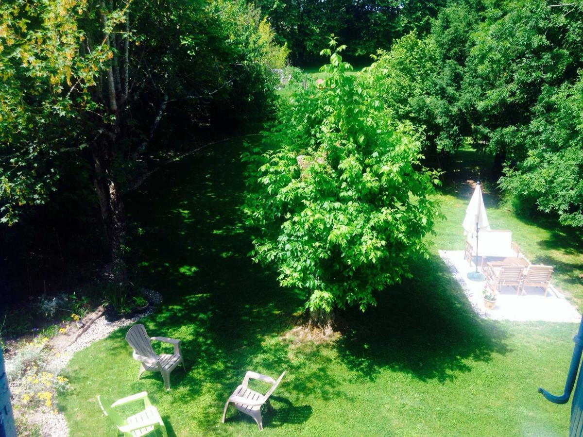 Bed and Breakfast Le Fagnard Chalais  Экстерьер фото