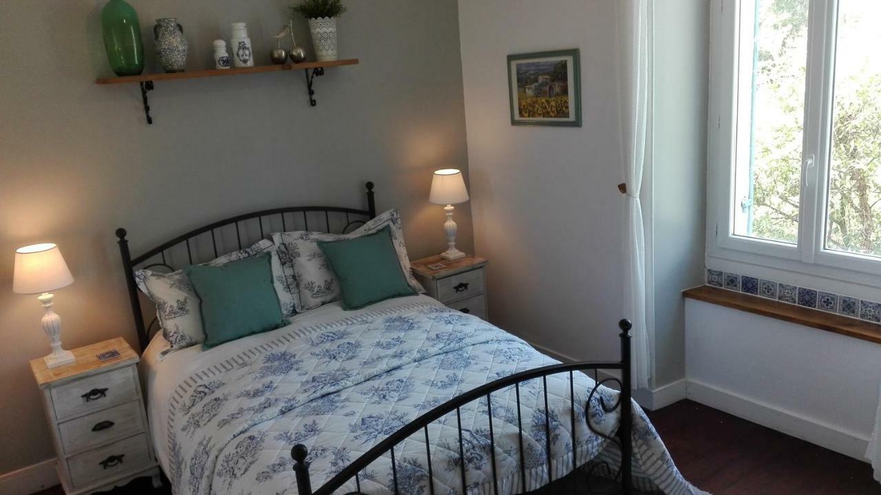 Bed and Breakfast Le Fagnard Chalais  Экстерьер фото